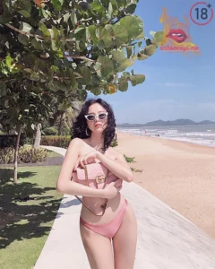 Ảnh bikini của Angela Phương Trinh 5
