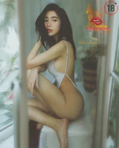 Ảnh Elly Trần sexy 5